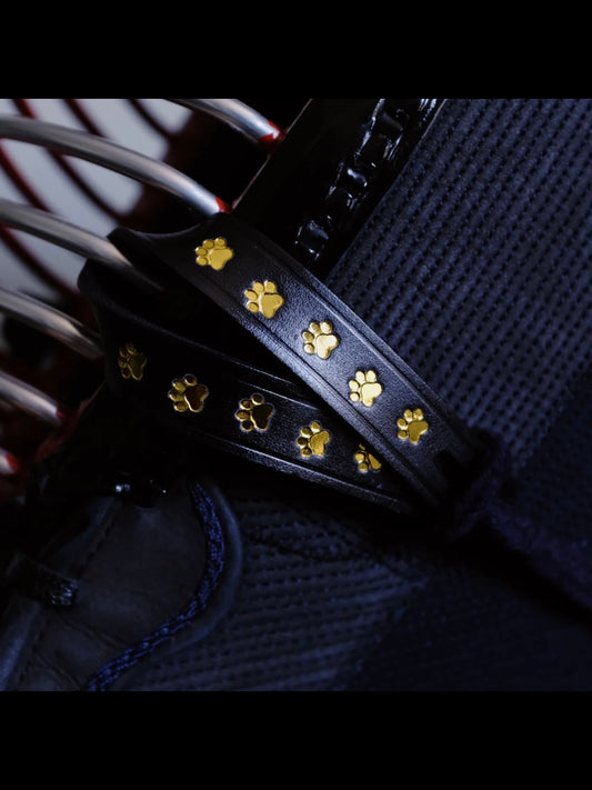 Kendo Chichigawa | "Kitty Paw" with gold foiled