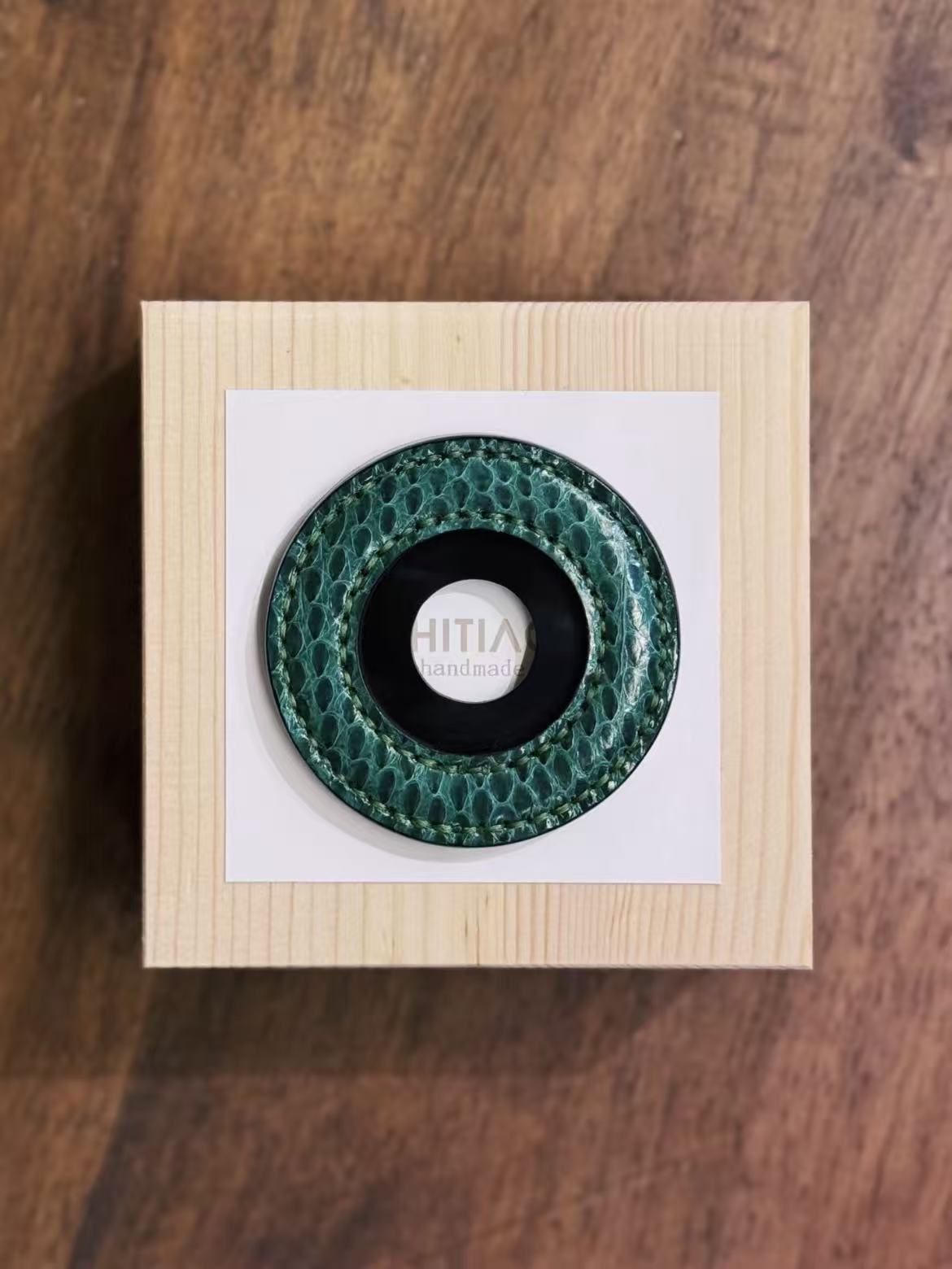 Kendo Tsubadome | Python in emerald green