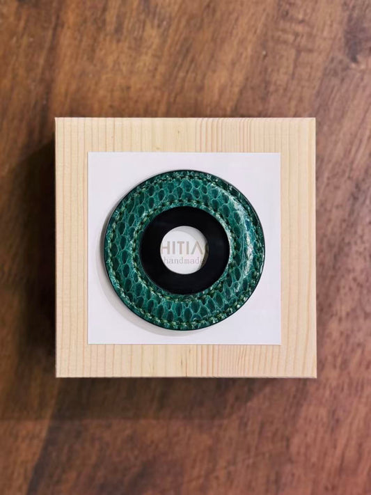 Kendo Tsubadome | Python in emerald green