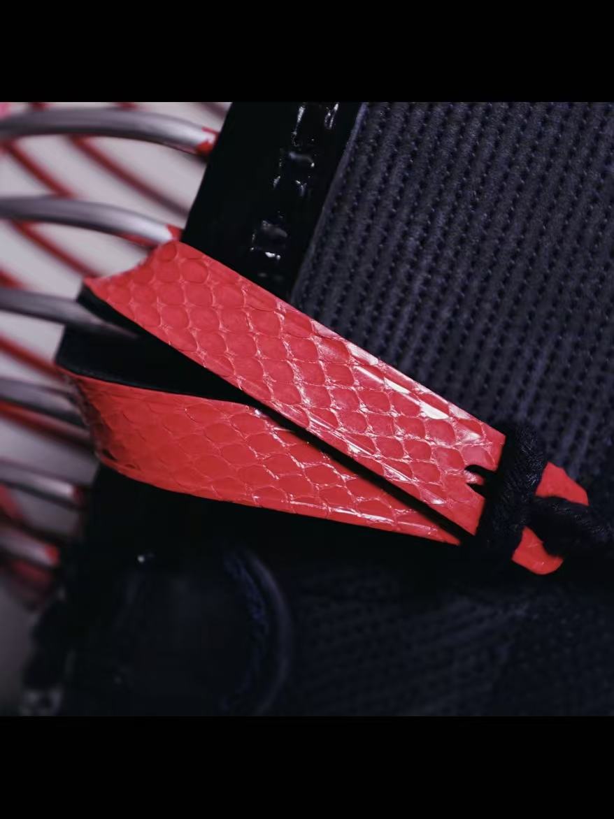 Kendo Chichigawa | Python in red