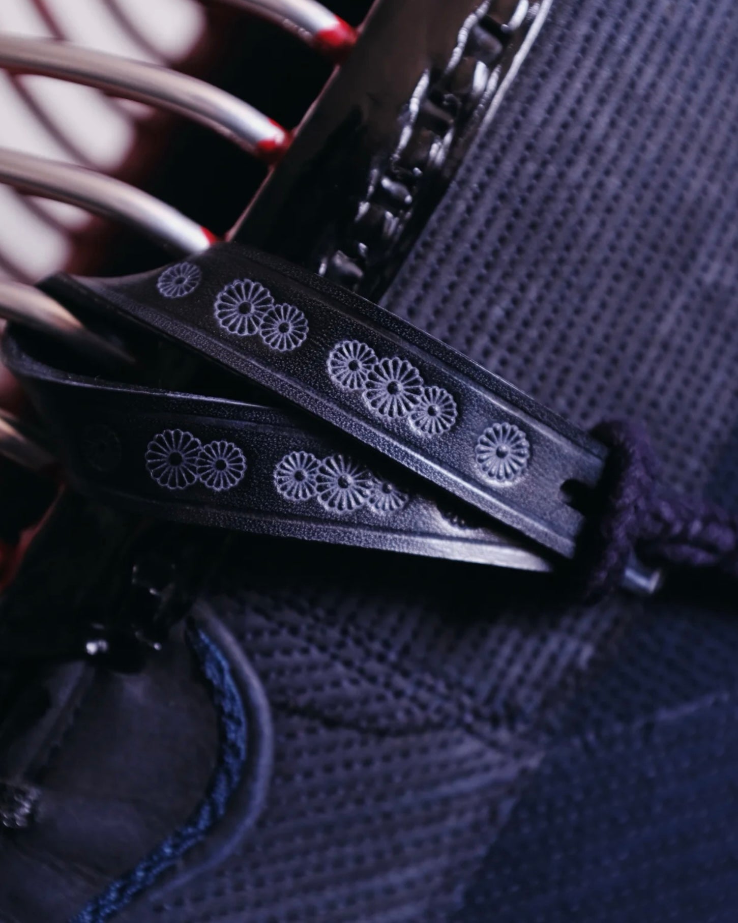 Kendo Men Chichigawa "Chrysanthemum" Handmade in Leather by ZHITIAO studio