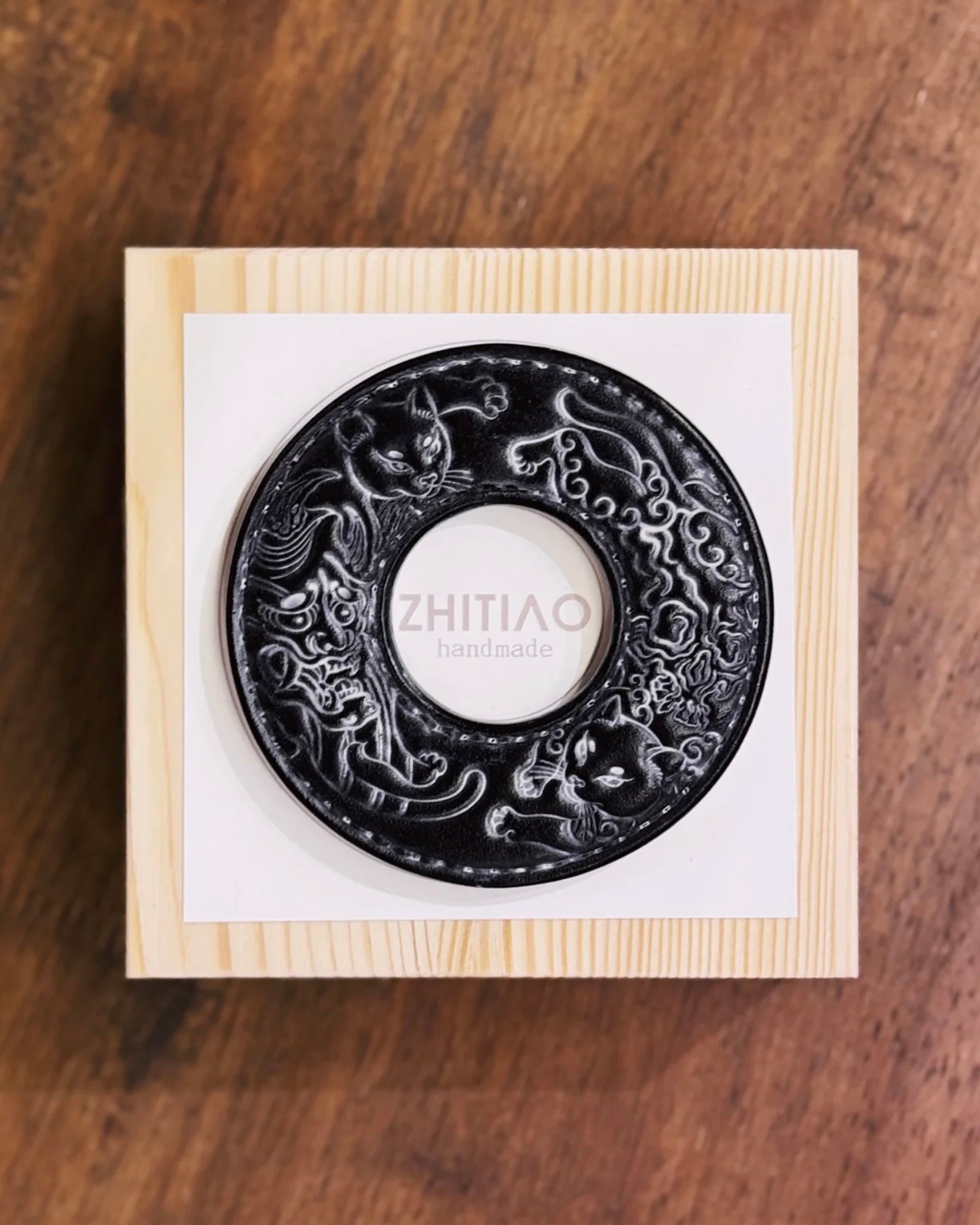 Shinai Tsuba-"Cat n Samurai"-Handmade in Leather by ZHITIAO studio