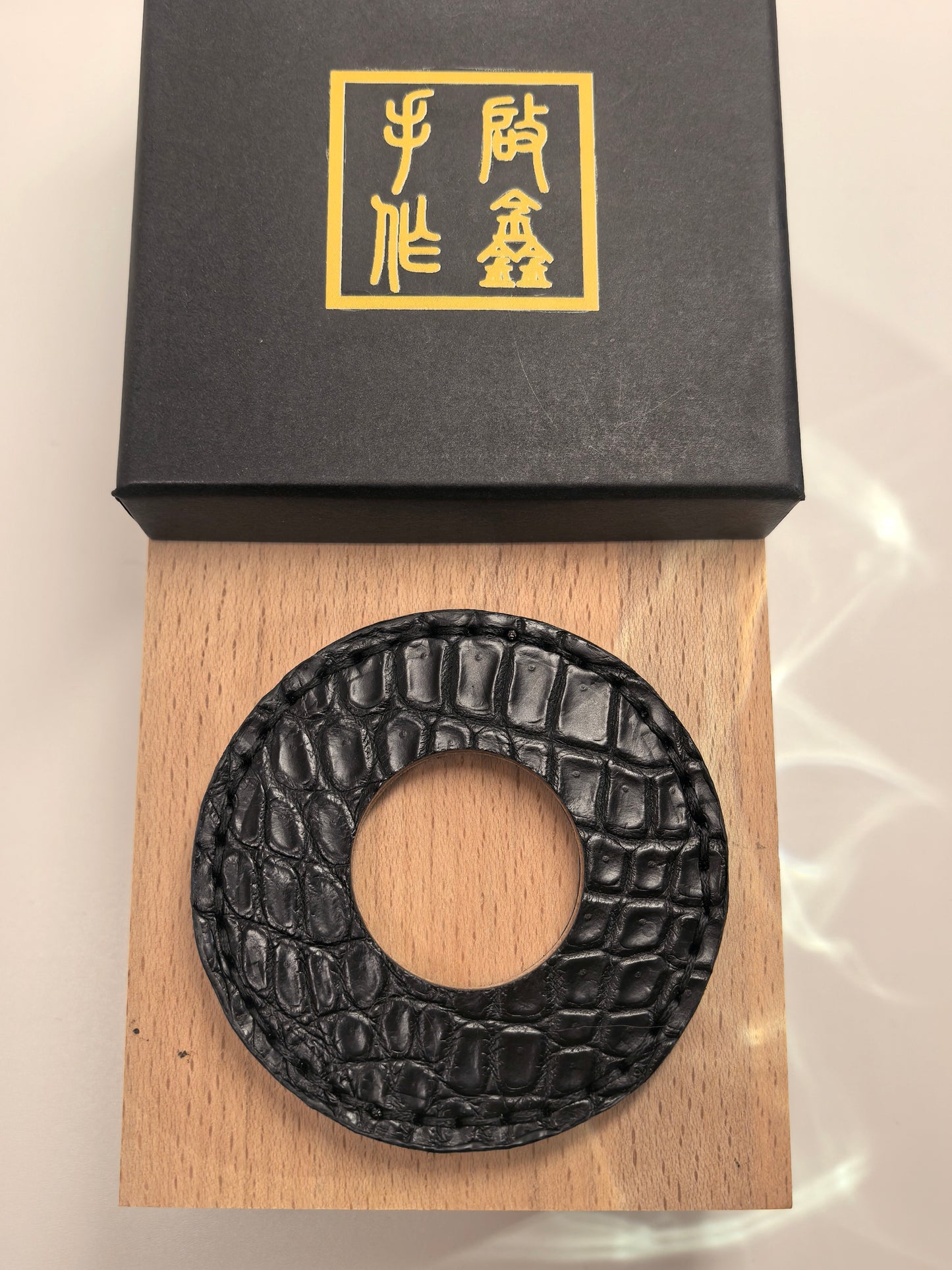 Kendo Tsuba | Crocodile black